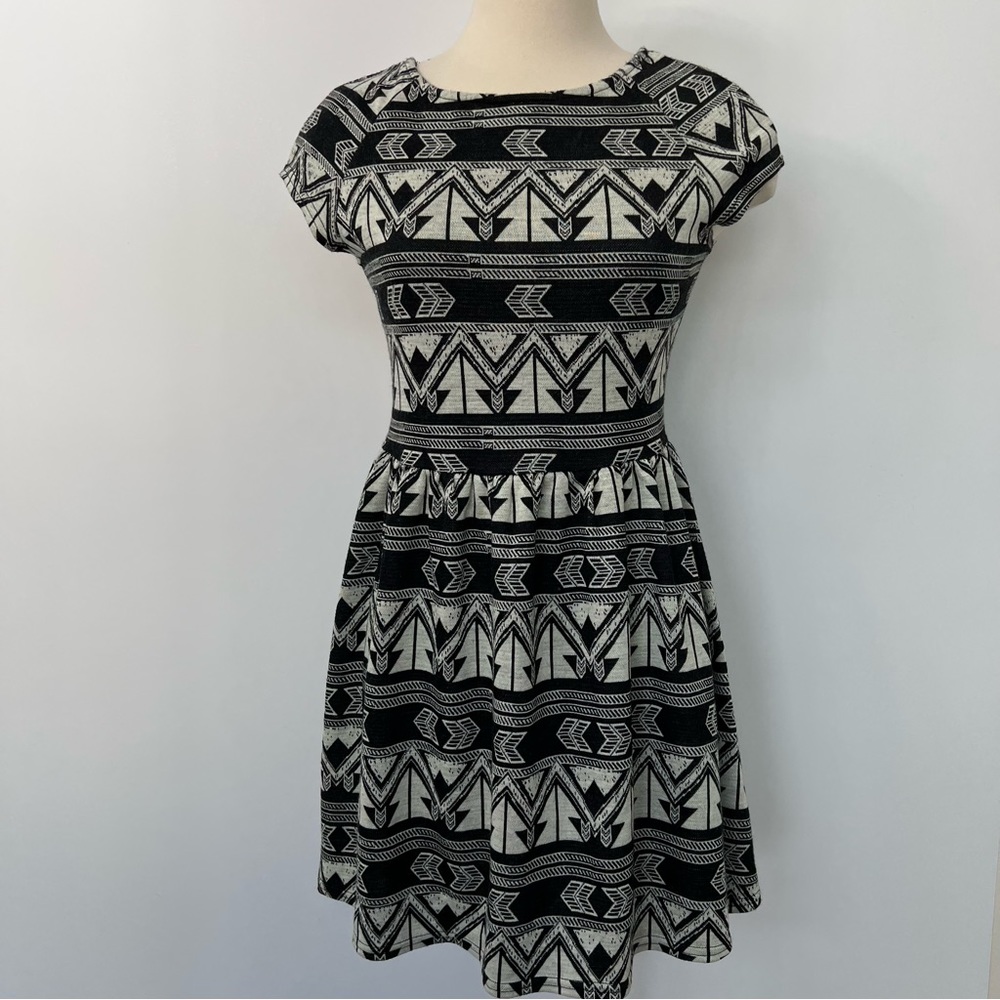 Closet Black and White Tribal Print Mini Dress